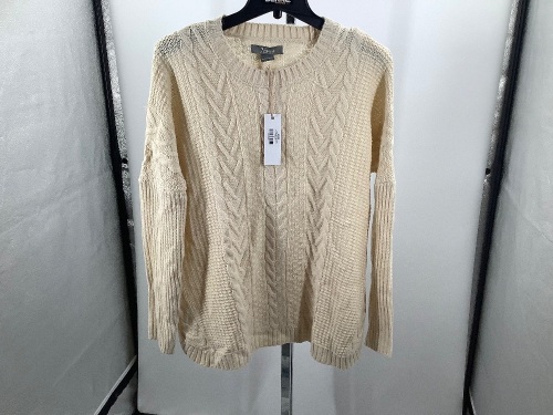 Natural Reflections Cable Pullover, Medium, Appears New - Lot 902