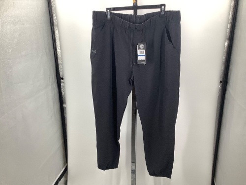 Under Armour Men's Pants, XL, Appears New - Lot 934