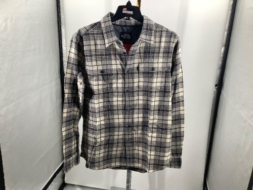 The North Face Men's Long Sleeve Flannel, Medium, Appears New - Lot 939