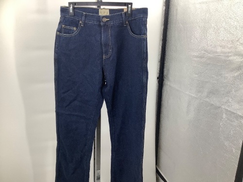 Red Head Men's Jeans, 33x32, Appears New - Lot 940