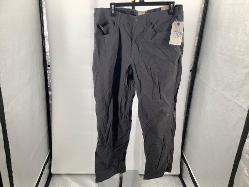 Red Head Men's Pants, 36x30, Appears New - Lot 950