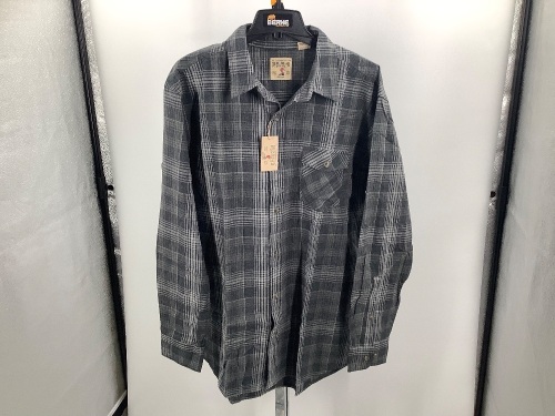 Red Head Long Sleeve Men's Flannel, XLarge, Appears New - Lot 969