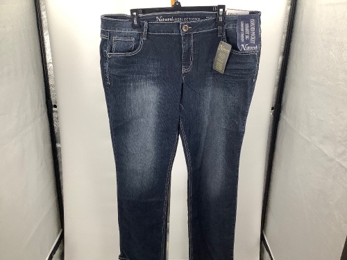 Natural Reflections Women's Jeans, 18, Appears New - Lot 980