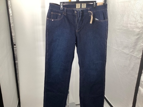 Red Head Men's Fleece Lined Jeans 36x32, Appears New - Lot 990