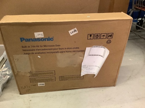 Panasonic Built In Trim Kit For Microwave Oven, Appears New - Lot 994