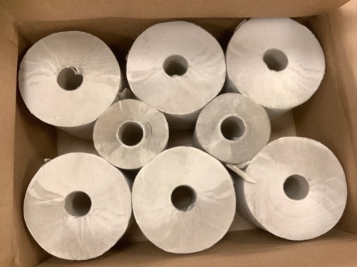 8 Rolls Paper Towels, Appears New - Lot 19