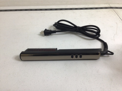 3-in-1 Straightener Brush, E-Comm Return - Lot 153