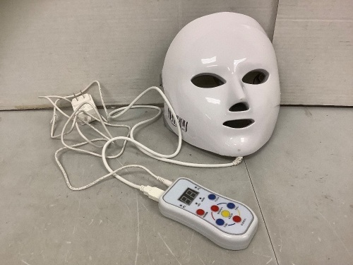 Light Therapy Mask, Powers Up, Appears New - Lot 179