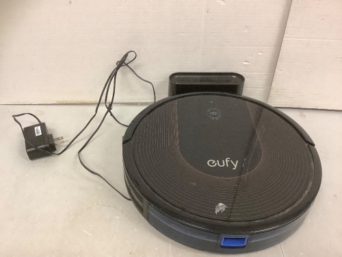 Oufy RoboVac, Powers Up, E-Commerce Return - Lot 226