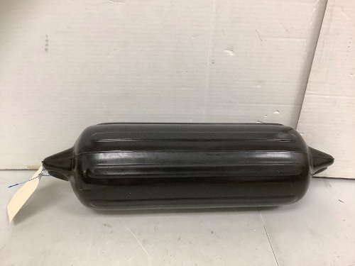 Boat Guard Fender, Appears New - Lot 397