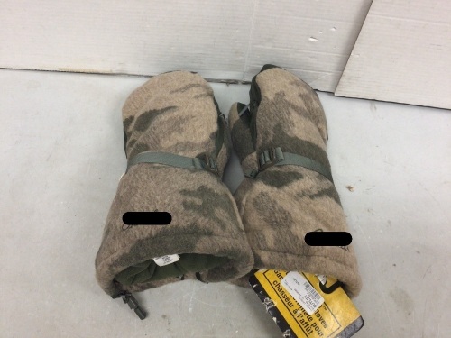 Men's Hunting Gloves, 2XL, Appears New - Lot 675