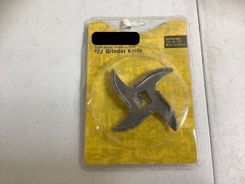 Universal #32 Grinder Knife, Appears New - Lot 741