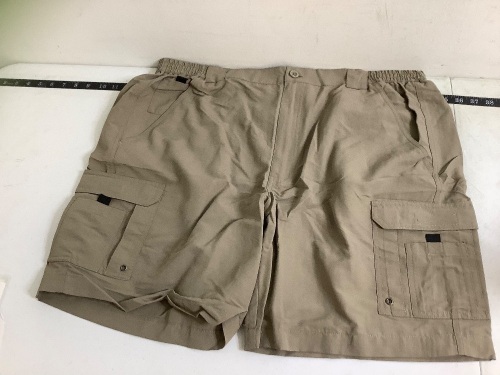 Men's Shorts, 42, Appears New - Lot 801