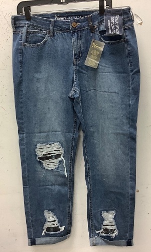 Women's Natural Reflections Jeans, 12, New - Lot 821