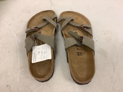 Birkenstock Sandals, M 7.5/W 9, New - Lot 822