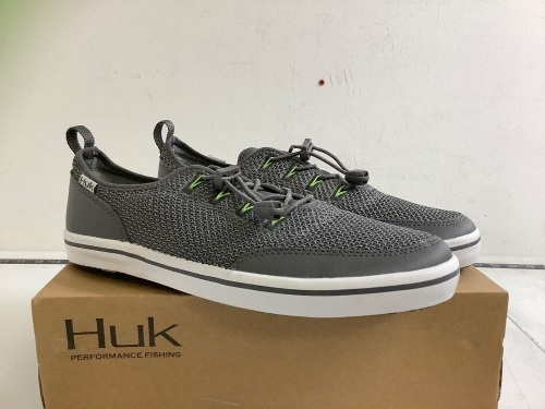 Men's Huk Shoes, 9.5, E-Commerce Return - Lot 965