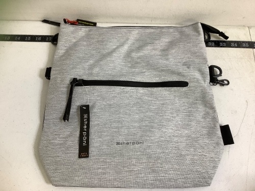 Sherpani Bag, Appears New - Lot 968