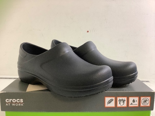 Women's Crocs, 9, E-Commerce Return - Lot 970