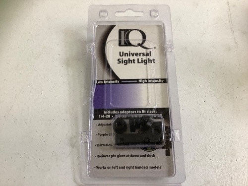 Universal Sight Light, Appears New - Lot 974