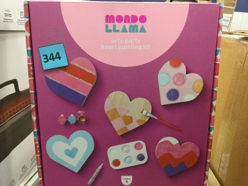 Mondo Llama Arty Party Heart Painting Kit, Appears New - Lot 344