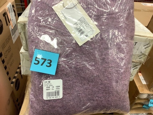Women's Pull-over Sweater - Lot 573
