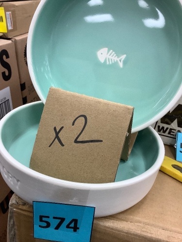 Cat & Dog Food Bowls (x2), Appears New - Lot 574