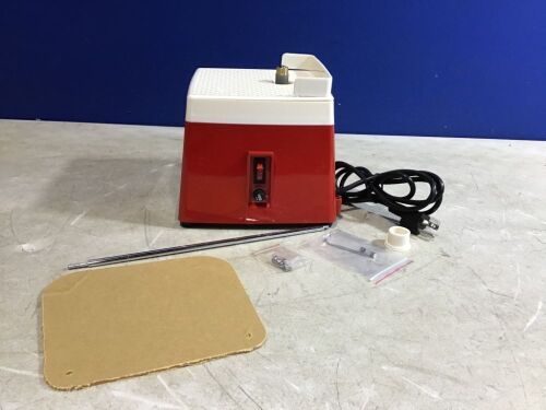 Mini Automatic Water Stained Glass Grinder  - Lot 270