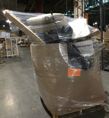 Salvage Pallet. Items Will Be Broken, Damaged, and Incomplete.  - Lot 621