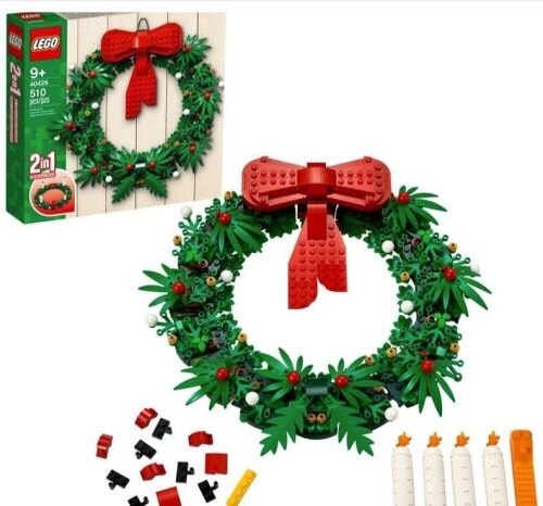 LEGO Iconic Christmas Wreath 2 in 1 Building Set  - Lot 659