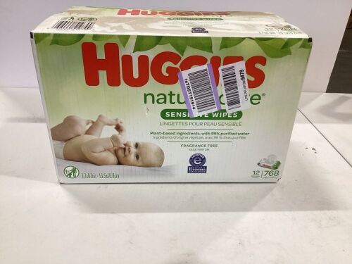 Huggies Natural Care Sensitive Wipes, 12 Packs  - Lot 778