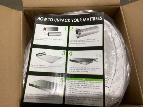 3" Tri Fold Gel Memory Foam Mattress Topper, Full - Lot 928