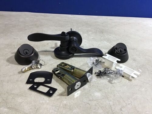 Lot of (4) Deadbolt and Locking Door Handle Sets - Lot 1170