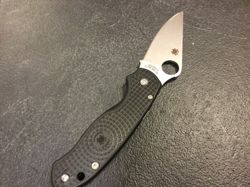 Spyderco Para 3 CTS BD1N Folding Knife - Appears New  - Lot 107