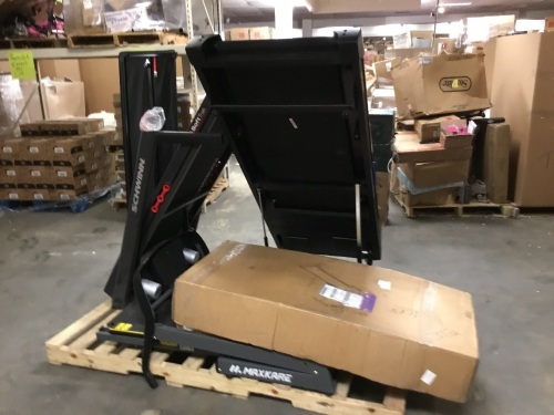 Treadmills for Parts or Repair - Lot 676