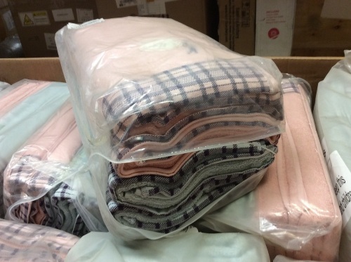Case of (14) Light Pink & Blue Towels with Golfer Embroidered Plaid Edges, Set of 4 - New - Lot 681