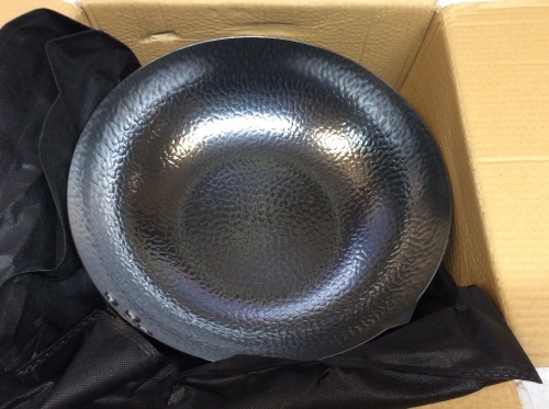 Carbon Steel Flat Bottom Wok with Spatulas - Appears New   - Lot 820