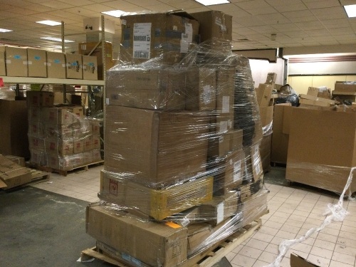 Pallet of Salvage Items. Will Contain Broken or Incomplete Items - Lot 947
