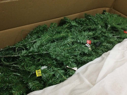 4/5/6 feet Tree,Appears New - Lot 210