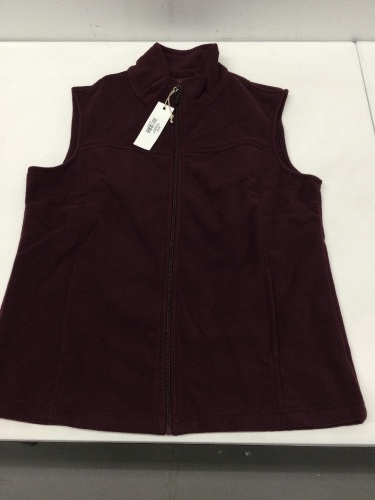 VEST,APPEARS NEW - Lot 370
