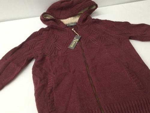 Natural Reflections Size M Regular Size Tops for Women,APPEARS NEW - Lot 439