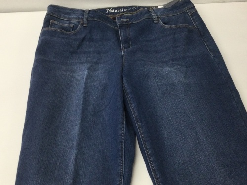 Natural Reflections Classic Fit Straight Leg Jeans for Ladies,NEW - Lot 455