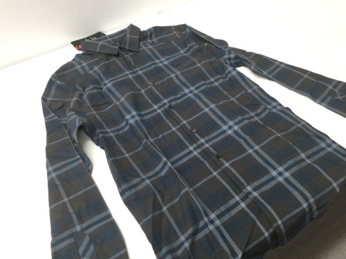 COLUMBIA LONG SLEEVE BUTTON DOWN SHIRT ,NEW - Lot 463