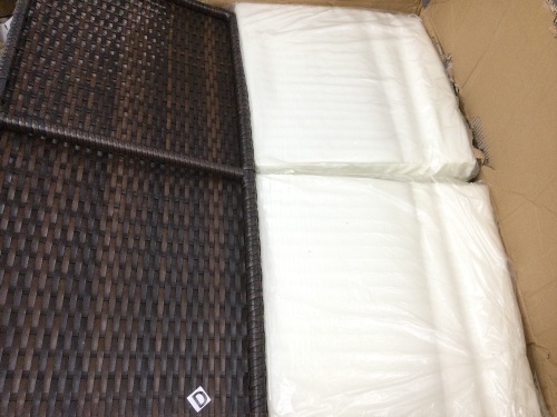 4 PIECE WIKER PATIO SET,APPEARS NEW - Lot 477