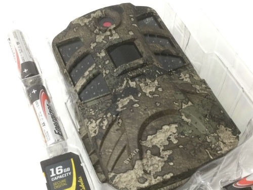 Cabela's Outfitter Gen 3 30MP Black IR Game Camera,appears new - Lot 490