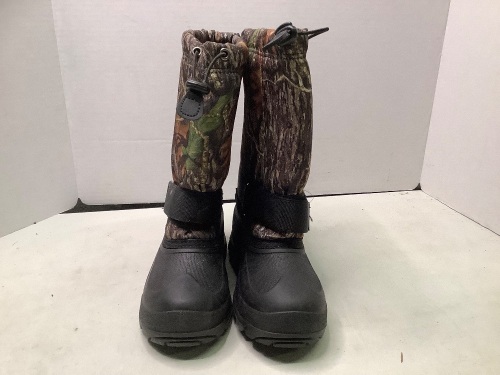 Kamik Toddler Size 2 Boots, Ecommerce Return - Lot 104