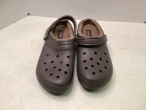 Crocs, Lined, Men's 10, Appears New - Lot 199