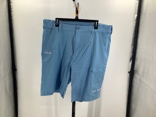 HUK Men's Shorts, XXXL, Appears New - Lot 203