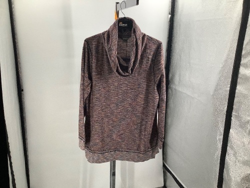 Natural Reflections Women's Pullover, Large, Appears New - Lot 257