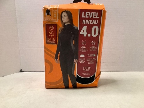SHE Level 4.0 Base Layer Shirt, Medium, Appears New - Lot 312