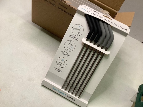 6 Packs of 6 count Reusable Stainless Steel Straw, New - Lot 348